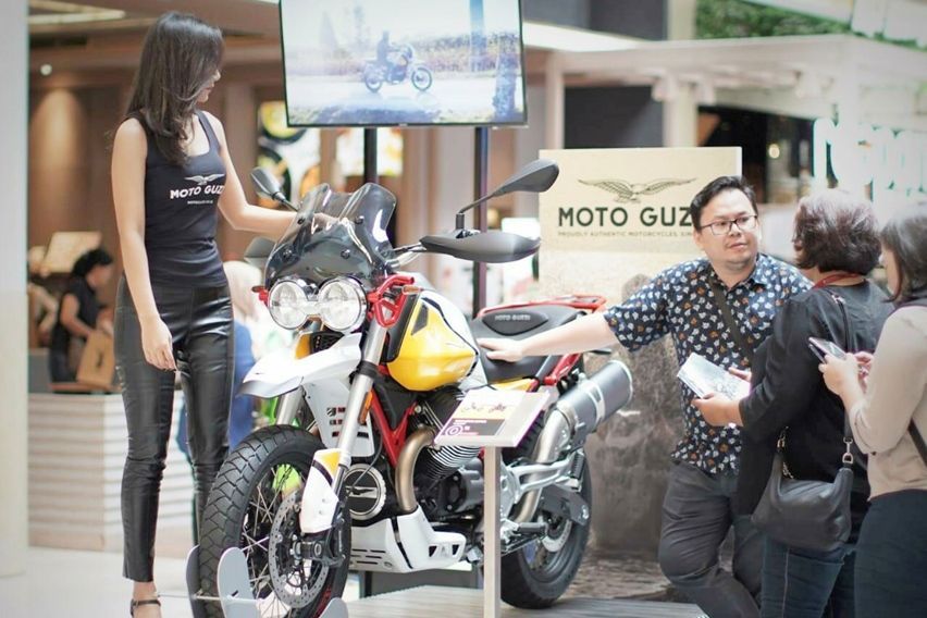Moto Guzzi V85 TT Tampil Perdana di Mall Kota Kasablanka, Jakarta Selatan