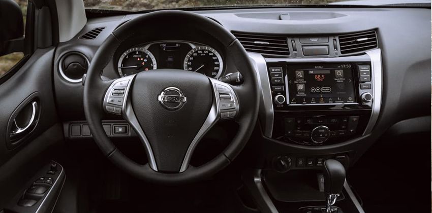 Nissan Navara Cabin