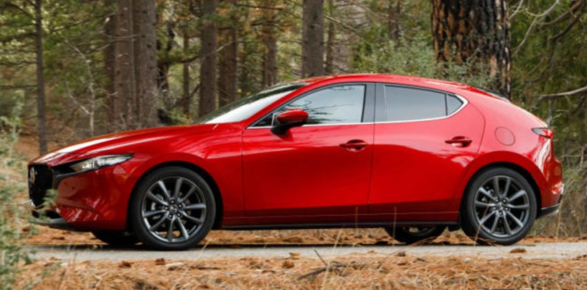 Mazda 3 Hatchback side