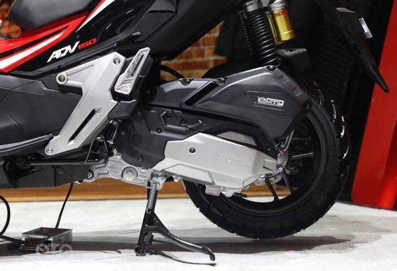 GIIAS 2021 Ini Bedanya Mesin Honda ADV150 dan PCX Oto