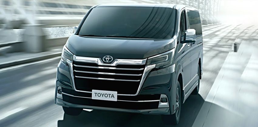 2020 Toyota Granvia Front