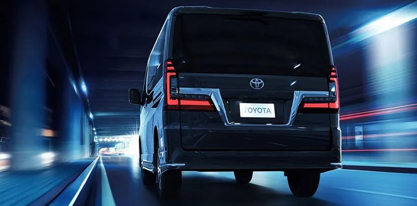 Toyota Granvia Rear