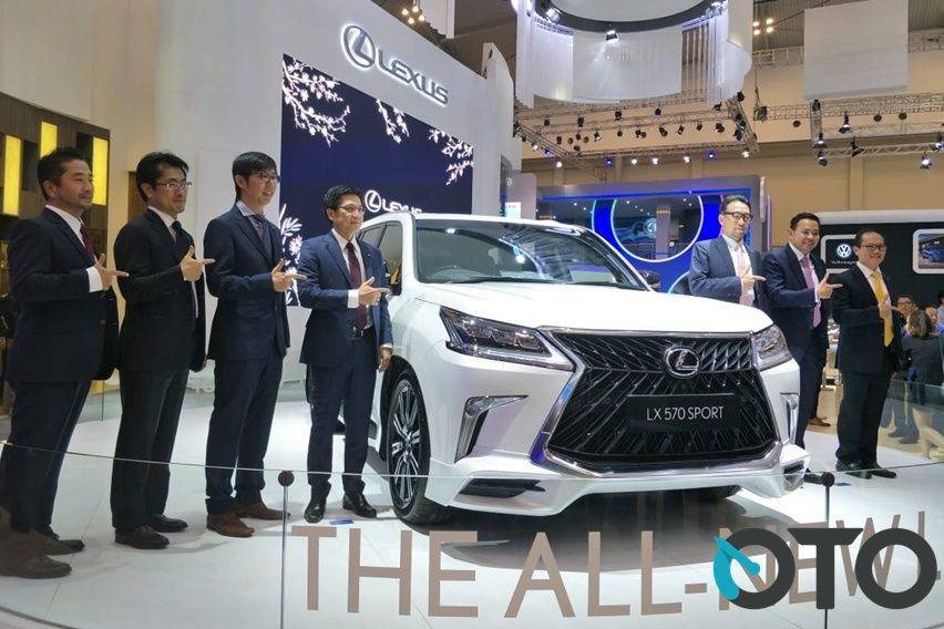 GIIAS 2019: Lexus Luncurkan LX 570 Sport dan ES 250 Ultra Luxury