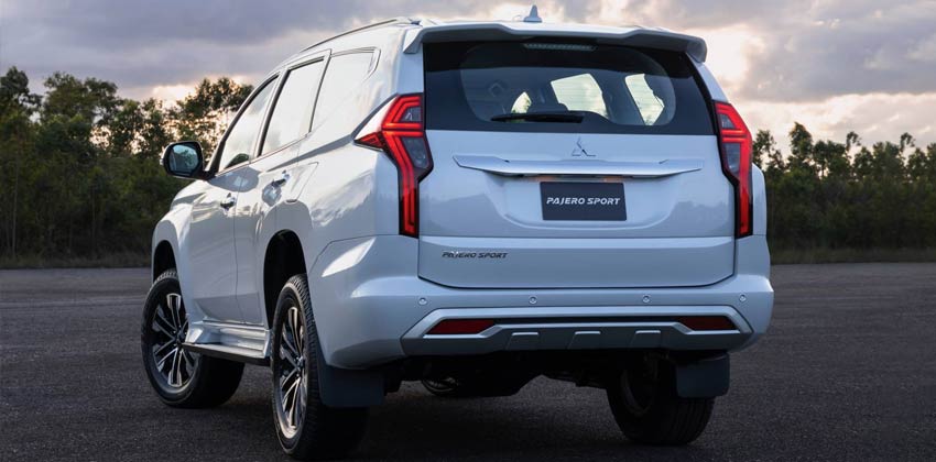 Mitsubishi Montero Sport Rear