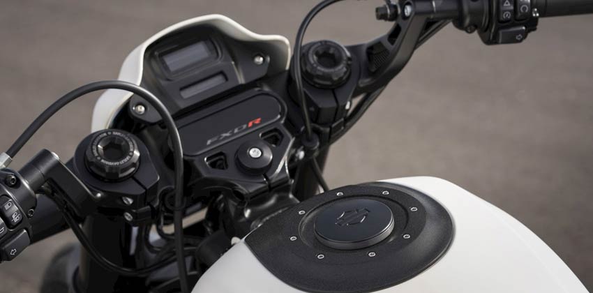  2019 Harley-Davidson FXDR 114 instrument cluster
