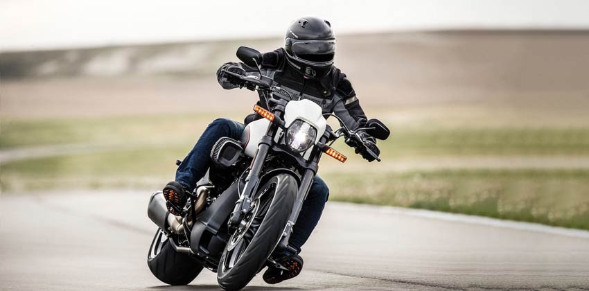  2019 Harley-Davidson FXDR 114 performance