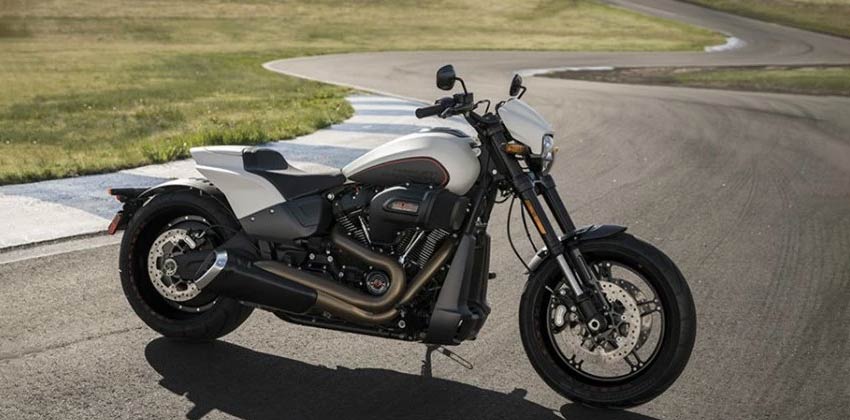  2019 Harley-Davidson FXDR 114 exterior