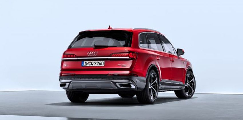 2020 Audi Q7 rear