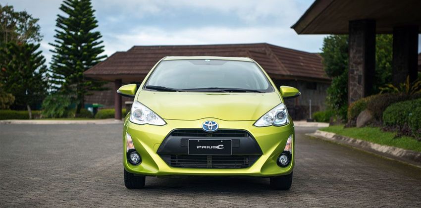 Toyota Prius C front