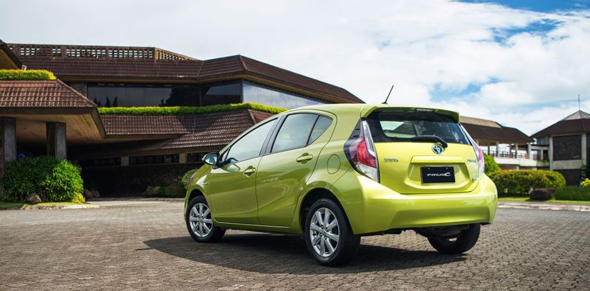 Toyota Prius C rear