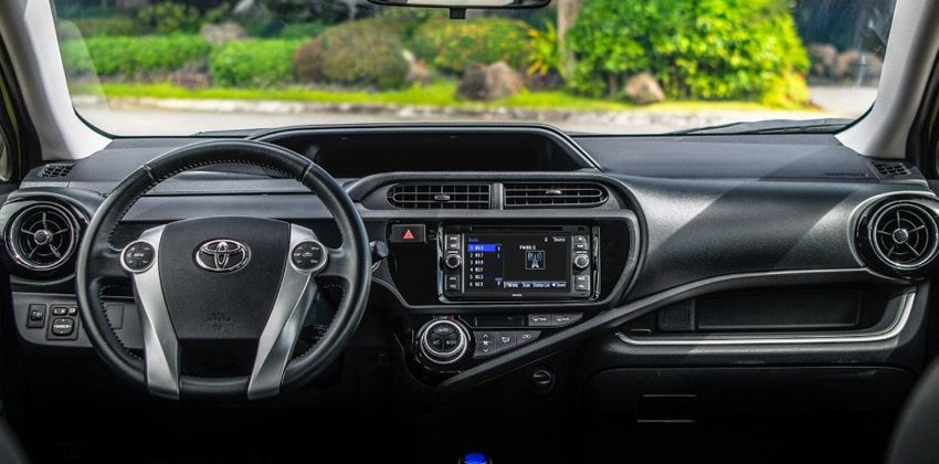 Toyota Prius C dash