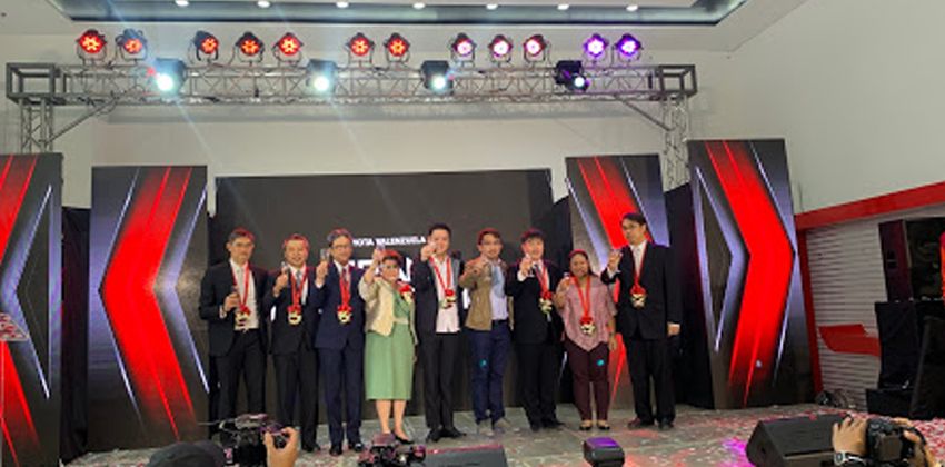 Valenzuela Dealership Of Toyota