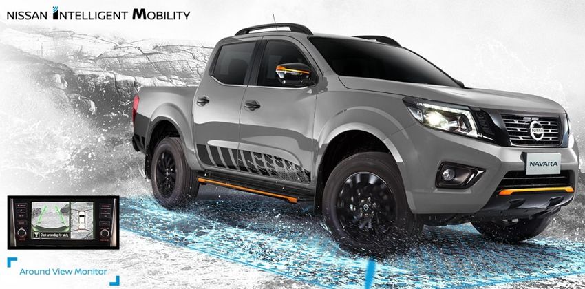 Nissan Navara Black Edition Side