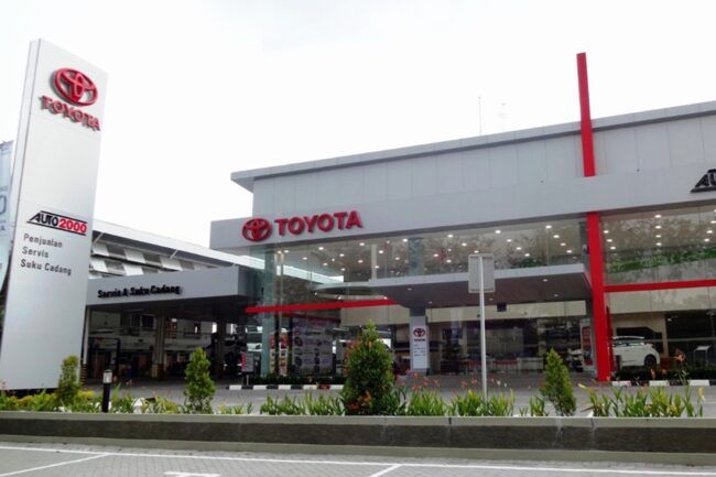Promo Akhir Tahun, Banyak Potongan Bagi Pembeli Mobil Toyota Promo Akhir Tahun, Banyak Potongan Bagi Pembeli Mobil Toyota