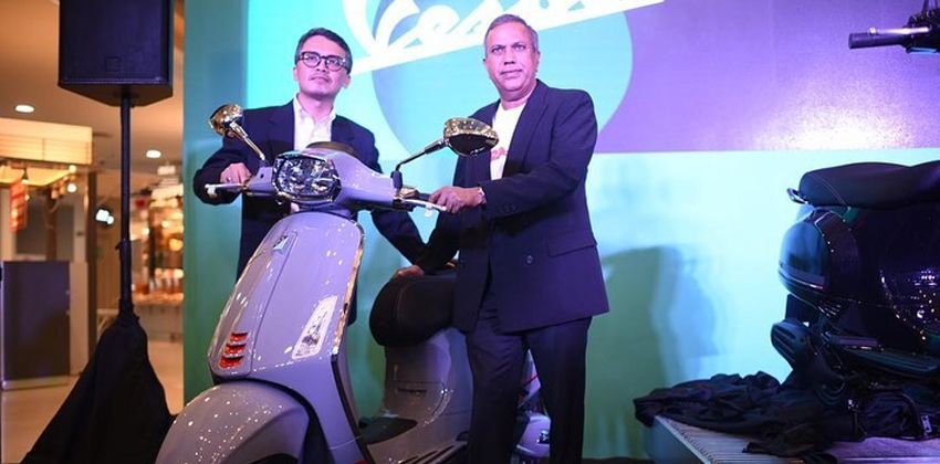 Vespa Sprint S125 Carbon Edition