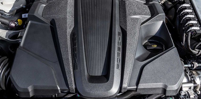 2019 Porsche Macan S engine