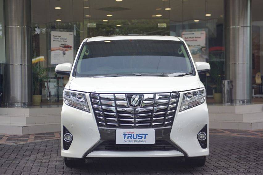 Mobil bekas Toyota Trust