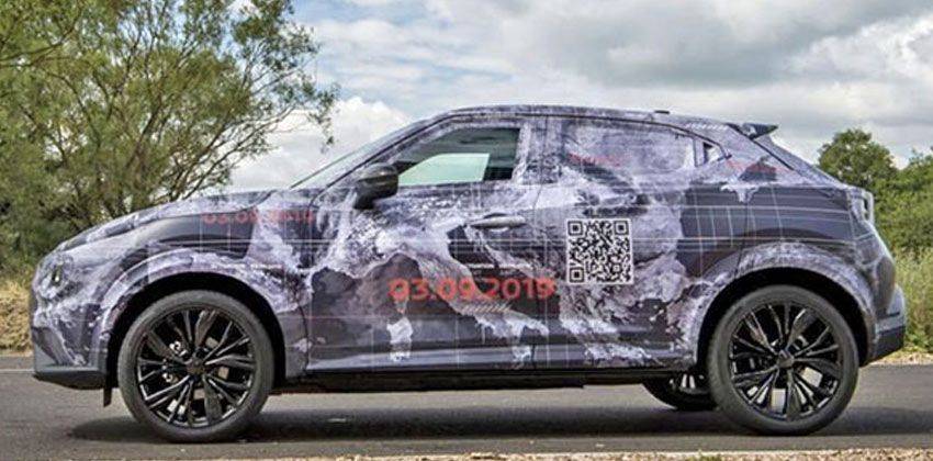 Here is the 2020 Nissan Juke, albeit with a camouflage