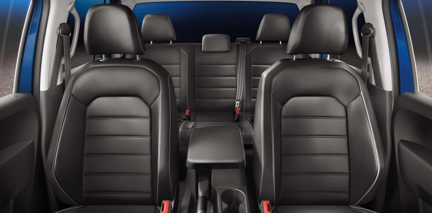 Amarok V6 inside space