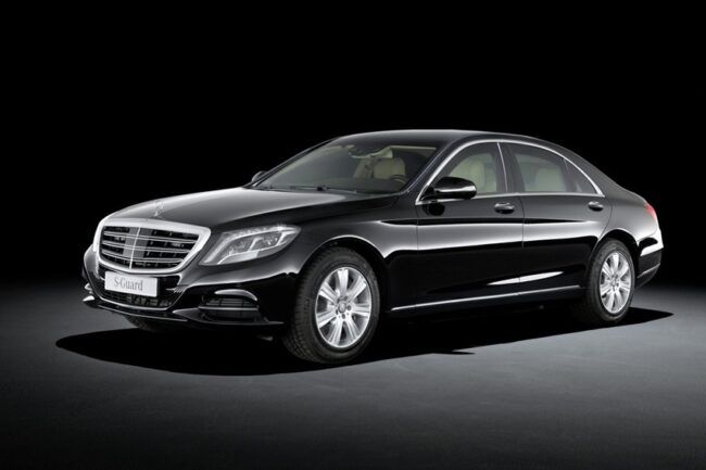 Membandingkan Mobil Dinas Jokowi, Mercedes S600 Guard Vs BMW 760 High Security Membandingkan Mobil Dinas Jokowi, Mercedes S600 Guard Vs BMW 760 High Security