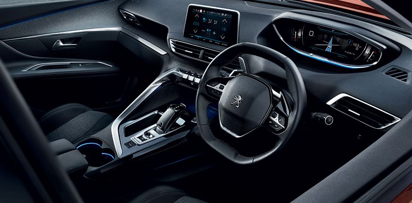  Peugeot 3008 SUV interior