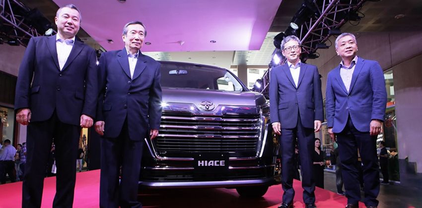 2020 Toyota Hiace Super Grandia front