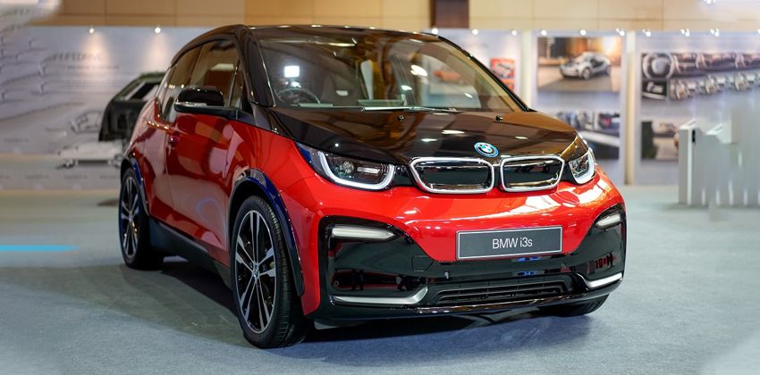 BMW i3s exterior