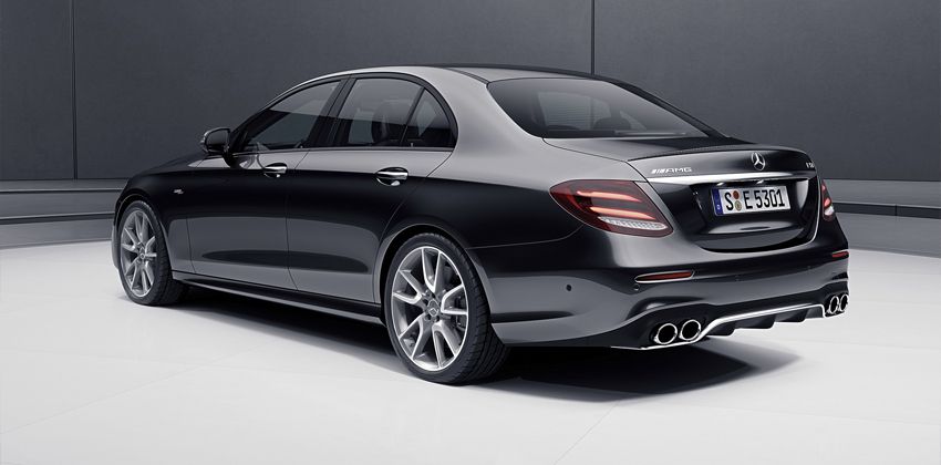 Mercedes-Benz Sedan