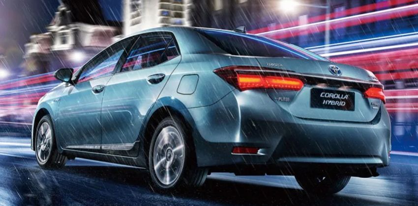 Corolla Altis Side and back