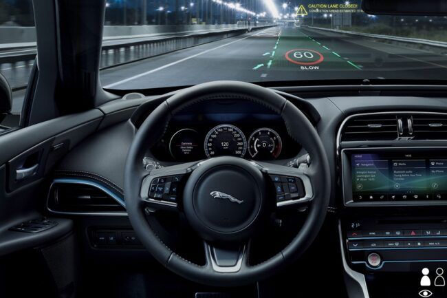 Jaguar Land Rover Kembangkan Head Up Display 3D Canggih Jaguar Land Rover Kembangkan Head Up Display 3D Canggih