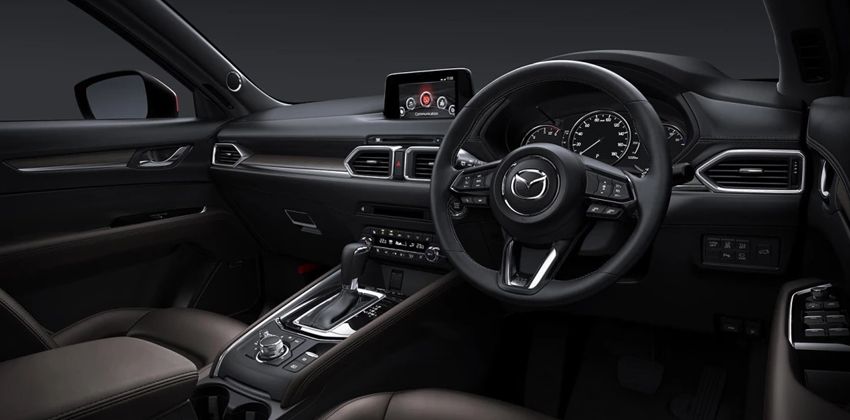 M azda CX-5 Turbo cabin