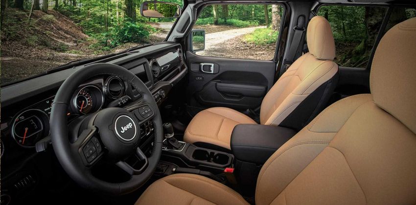 2020 Jeep Wrangler Willys Cabin