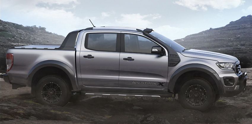 Ford Ranger Wildtrak Side