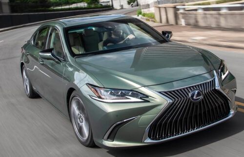 Malaysia gets the all-new Lexus ES 250, priced starts at RM 300k 