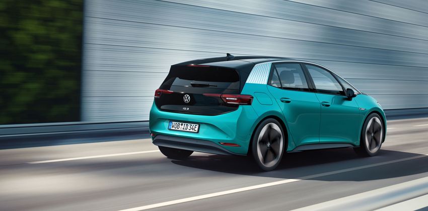 VW ID.3 side