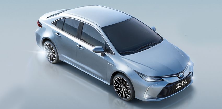 2020 Toyota Corolla Altis looks