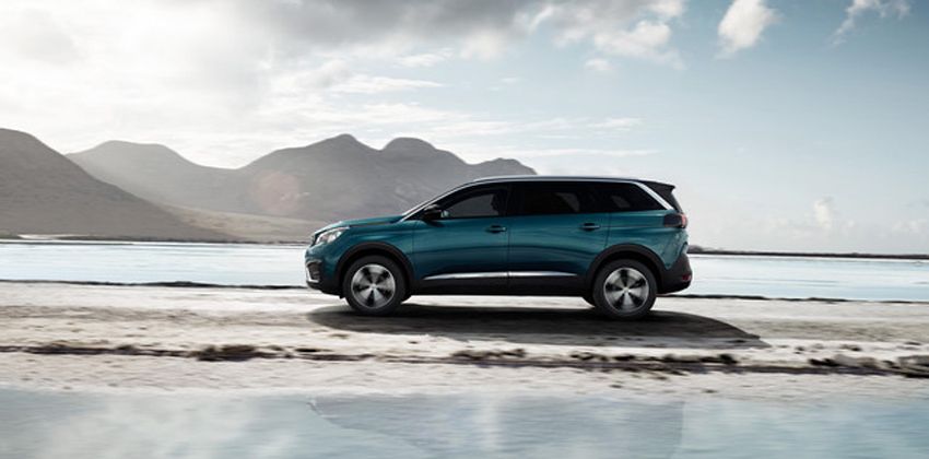 Peugeot 5008 Plus side profile