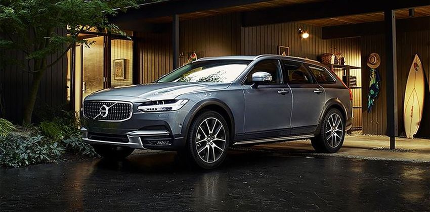 Volvo V90 front