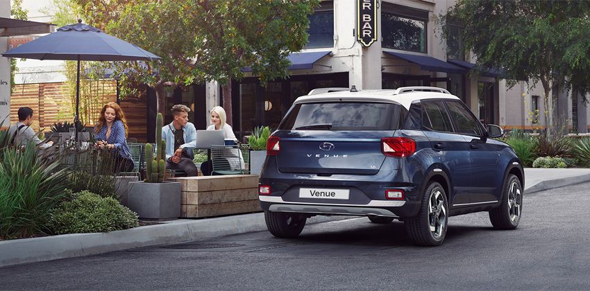 Hyundai Venue Side rear