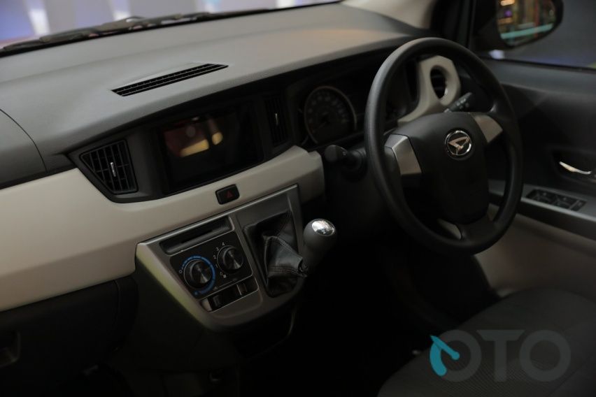 interior sigra