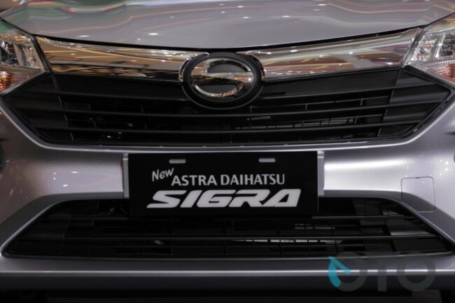 Daihatsu Sigra Bertahan di Tengah COVID-19, Xenia Turun Daihatsu Sigra Bertahan di Tengah COVID-19, Xenia Turun