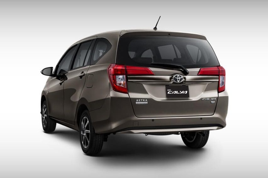 Kelebihan Toyota Calya Dibanding Daihatsu Sigra Oto