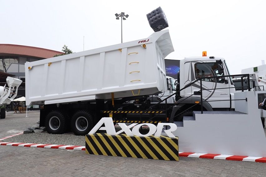 truk daimler axor