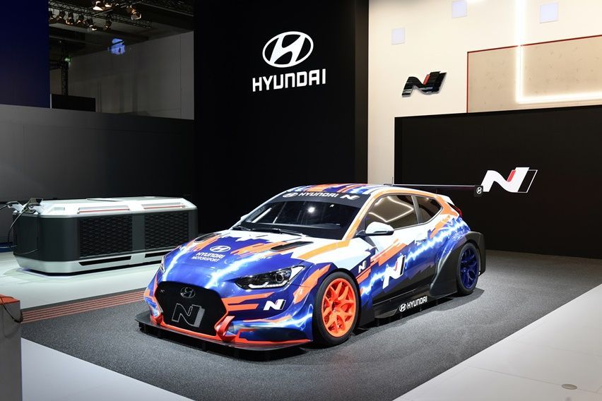 Hyundai Terbitkan Mobil Balap Listrik Pertamanya