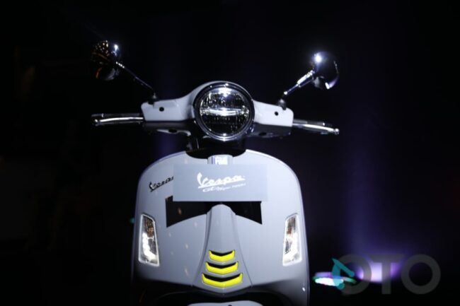 Fitur Canggih Vespa GTS Super Tech 300 Sekelas dengan BMW C400X Fitur Canggih Vespa GTS Super Tech 300 Sekelas dengan BMW C400X