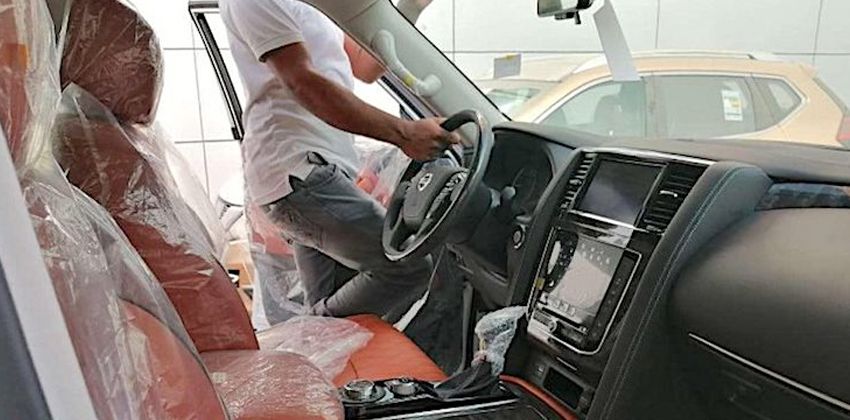 Nissan Titan Spied interior