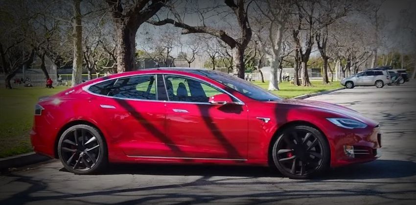 Tesla Model S side