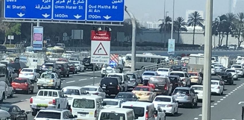 Driving rules on UAE roads