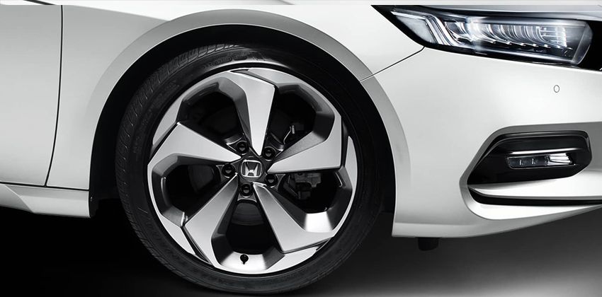 2019 Honda Accord wheels