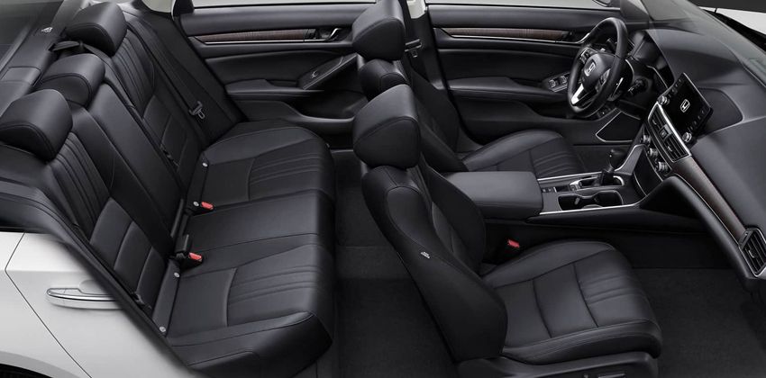 2019 Honda Accord interior
